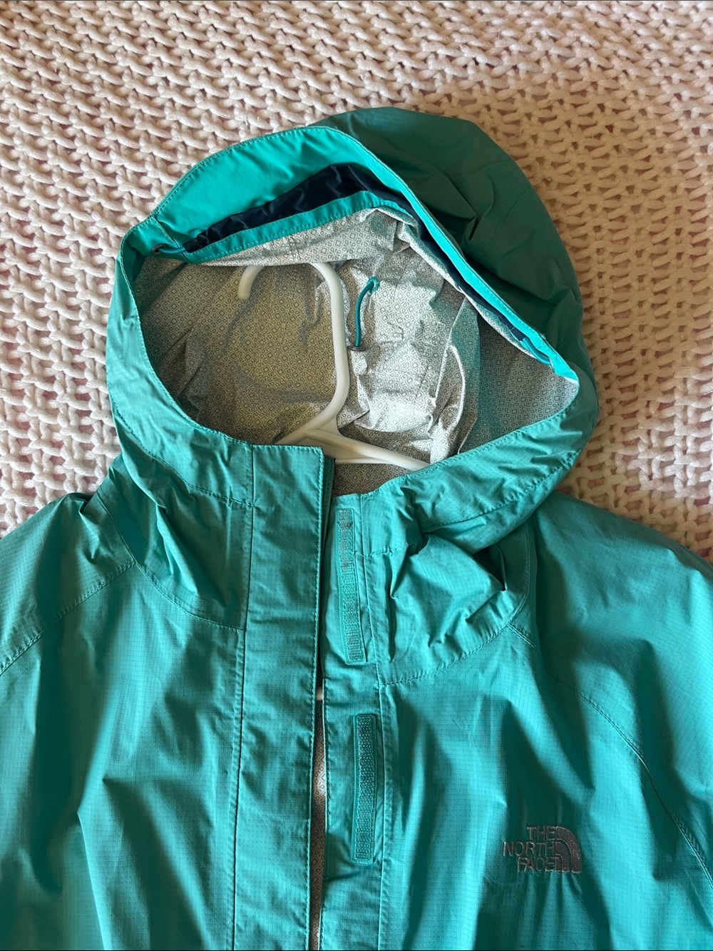 The North Face Teal Hooded Shell Jacket - Picture 6 of 9